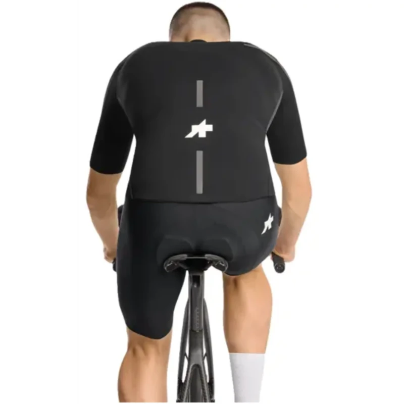 koszulka-assos-equipe-r-thermo-rain-s11-czarna-5.webp
