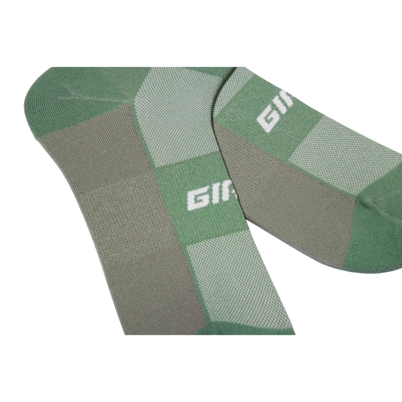 skarpetki-giant-instict-zielone-3.webp