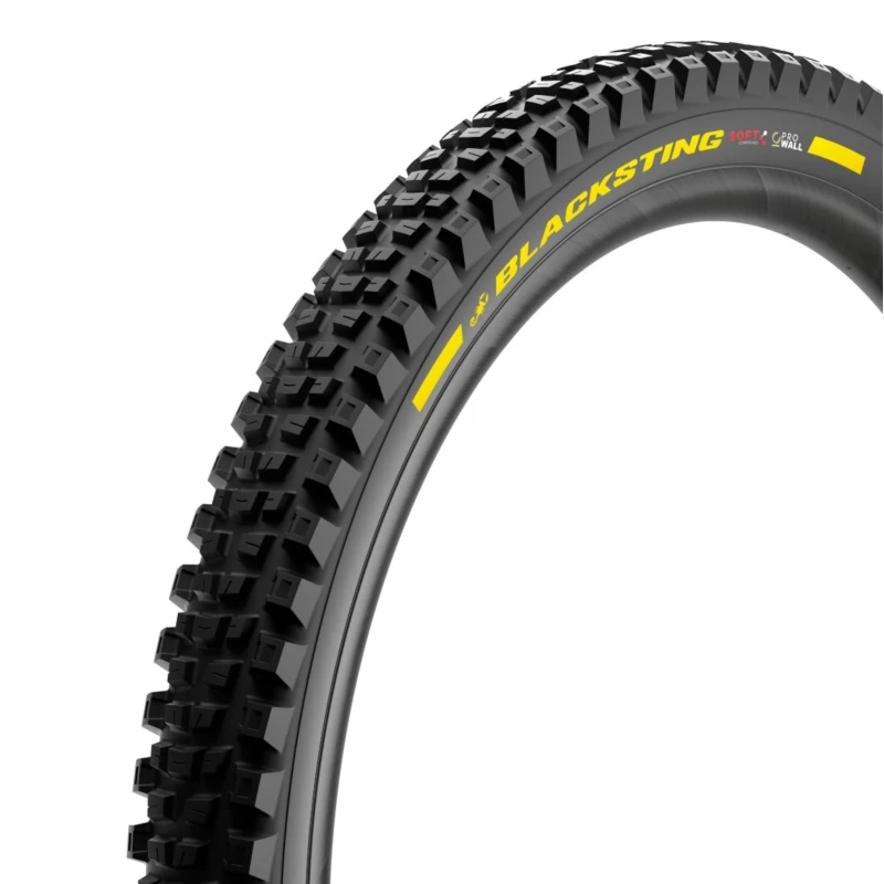 opona-pirelli-scorpion-black-sting-prowall-soft-team-edition-1.webp