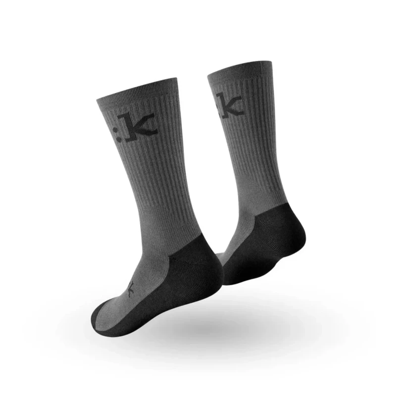 skarpetki-rowerowe-fizik-off-road-szaro-czarne-2.webp