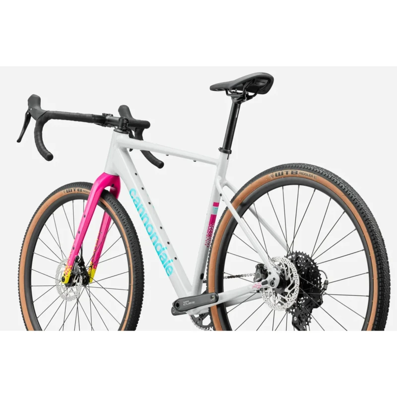 rower-gravel-cannondale-topstone-caad-3-cues-1x-bialy-3.webp