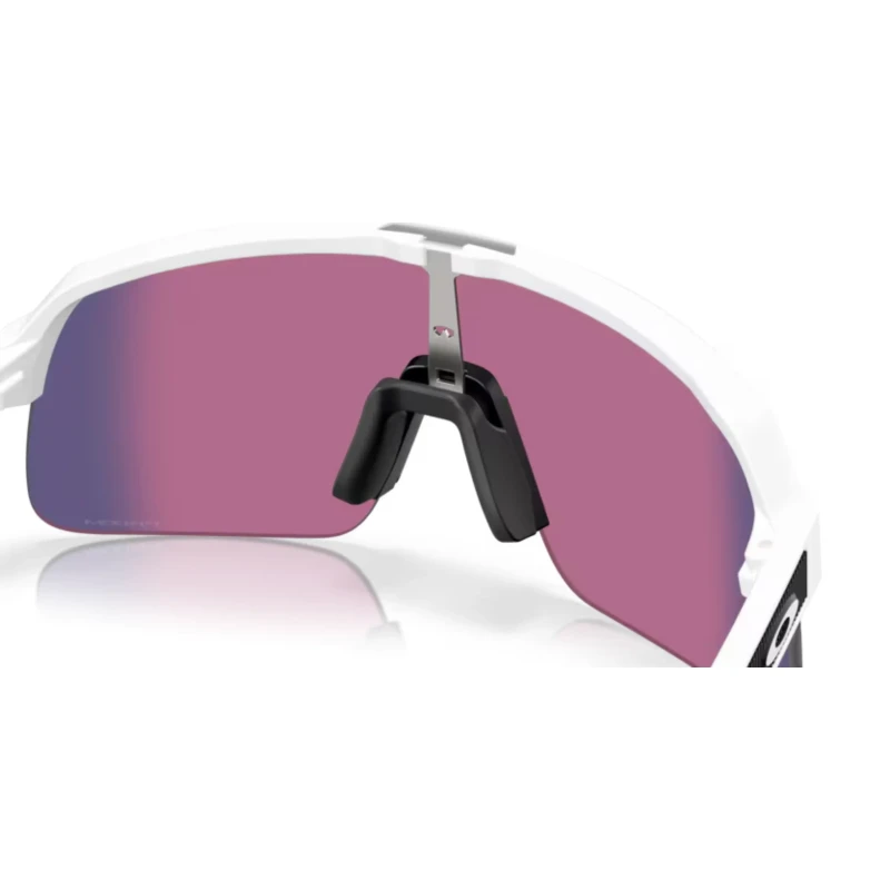 okulary-oakley-sutro-lite-s-matte-white-prizm-road-6.webp