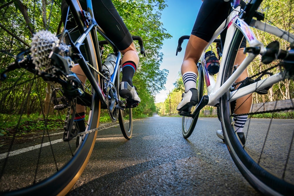 Co zabrać na jednodniową wycieczkę rowerową? Wakacyjny niezbędnik rowerzysty